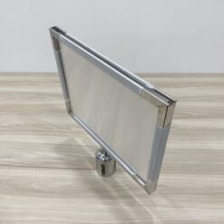 Bảng chỉ dẫn gắn cột chắn inox khổ A3 2 Bang thong tin cot phan cach BRBA32 6 500x500 1