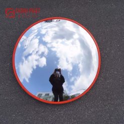 Gương cầu lồi trong nhà