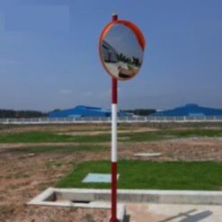 Cọc sắt để gắn gương cầu lồi giao thông