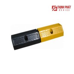 Cục chặn bánh xe cao su 2 Cục cao su chặn bánh xe