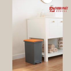 Thùng rác chân đạp 10 lít Fitis xám cam 4 Thùng rác văn phòng chân đạp 20L Fitis nắp cam