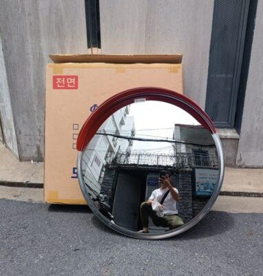 Phân biệt gương cầu lồi inox và gương cầu lồi nhựa 4 z4922255825410 c749164bd71fffab759a59c09242da9b 763x800 1