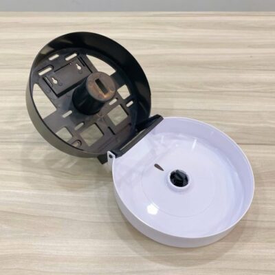 Hộp đựng giấy vệ sinh cuộn lớn bằng nhựa 5 Hop dung khan giay tron SQC101A 6 500x500 1